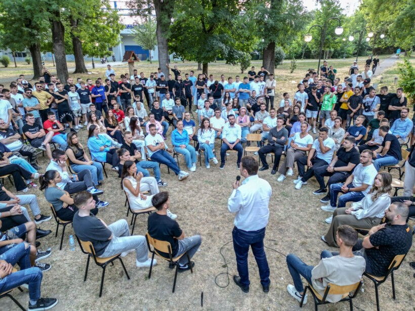 Osmani: E ardhmja ndërtohet bashkë me rininë me energjinë, idetë dhe guximin e tyre