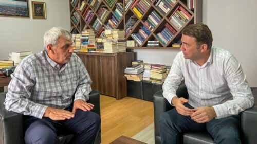 Bujar Osmani takohet me profesor Adnan Ismailin, në fokus kultura e librit dhe mbështetja për arsimin
