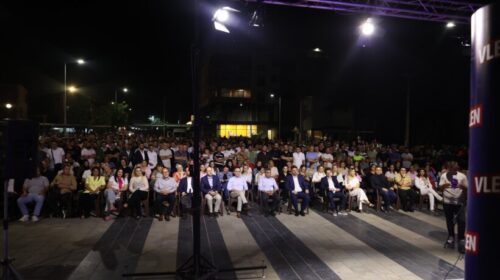 VLEN: Karvani i fitores mbërrin në Saraj, qytetarët përkrahin ndryshimin me Muhamed Elmazin!