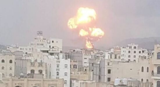 Sulm në Jemen gjatë fjalimit të liderit Houthi, dyshohet nga Izraeli