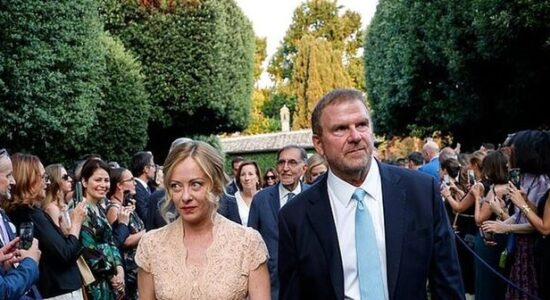 Nuk i pëlqente vila që i kishin caktuar,​ ambasadori amerikan në Itali jetoi në jaht dhe shkonte në punë me helikopter