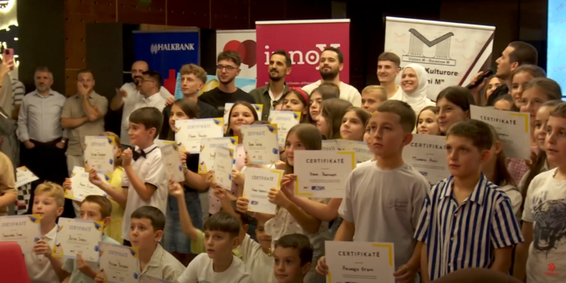  VIDEO  Mbyllet shkolla verore 2025