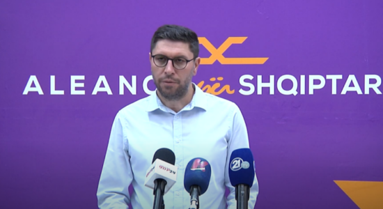 (VIDEO) ASH e Taravarit thotë se ministri Aliu i gënjeu infermieret e Tetovës