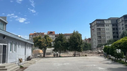 BDI Tetovë: Prishja e ndërtesës së Shkollës së mesme teknike nuk sjell asgjë tjetër përveç kaosit
