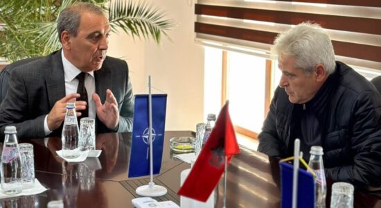 Besnik Emshiu do të garon për mandatin e dytë për kryetar komune të Bogovinës