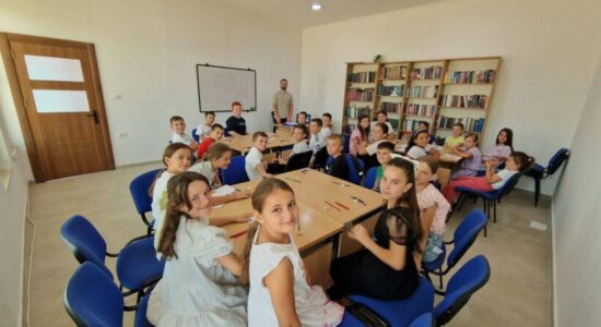 Përfundoi me sukses Shkolla Verore 2025 e organizuar nga Sh.Q. “AKSI” në Karshiakë