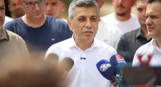 Mexhiti inspektoi punimet për ndërtimin e rrjetit primar të ujësjellësit në Merovë të Zhelinës