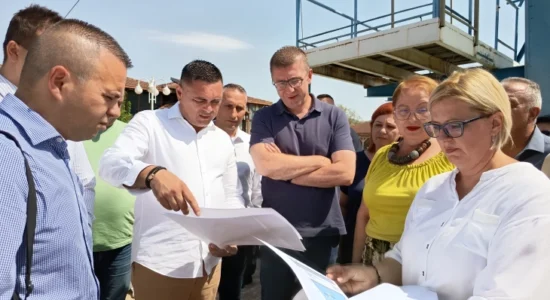 Mickoski: Po rindërtohet tërësisht pishina e qytetit në Kavadar, në vlerë prej 48 milionë denarë