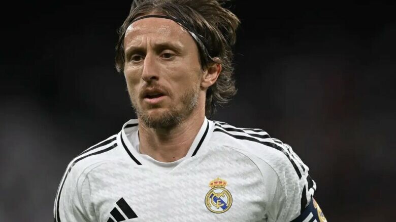 Modric i kundërpërgjigjet komentatorit të Barca TV