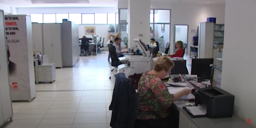 (VIDEO) Punësimi dhe mospunësimi, partitë shqiptare vazhdojnë “luftën” me numrat