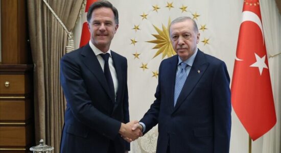 Erdoğan dhe Rutte bisedojnë për zhvillimet e fundit lidhur me procesin e paqes Ukrainë-Rusi