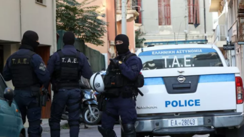 Operacion i madh në Kretë: 48 të arrestuar, mes tyre oficerë policie dhe ushtarakë