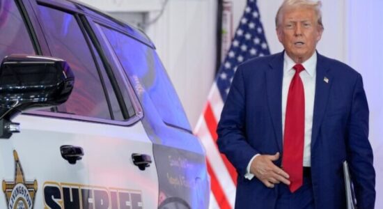 Trump shpall gjendje emergjente në Uashington – del personalisht patrullon me policinë