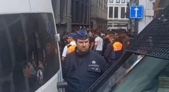 Incidente dhe përleshje me policinë, 40 tifozë të AEK-ut arrestohen në Bruksel