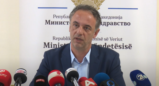 (VIDEO) Mungesa e parkingjeve në Qendrën Klinike, Aliu: Jo garazhe në kate, por parkingje digjitale