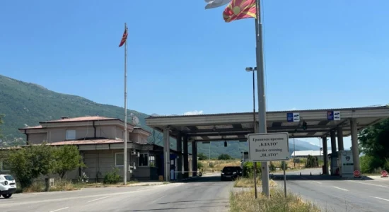Rritet fluksi i udhëtarëve në “Bllatë” – Dibër, vetëm dje kaluan mbi 7.4 mijë udhëtarë