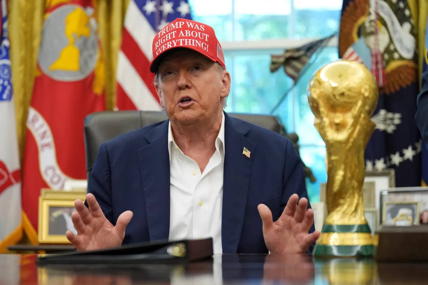 Trump kritikon mediat amerikane, nënkupton mundësinë e revokimit të licencave televizive