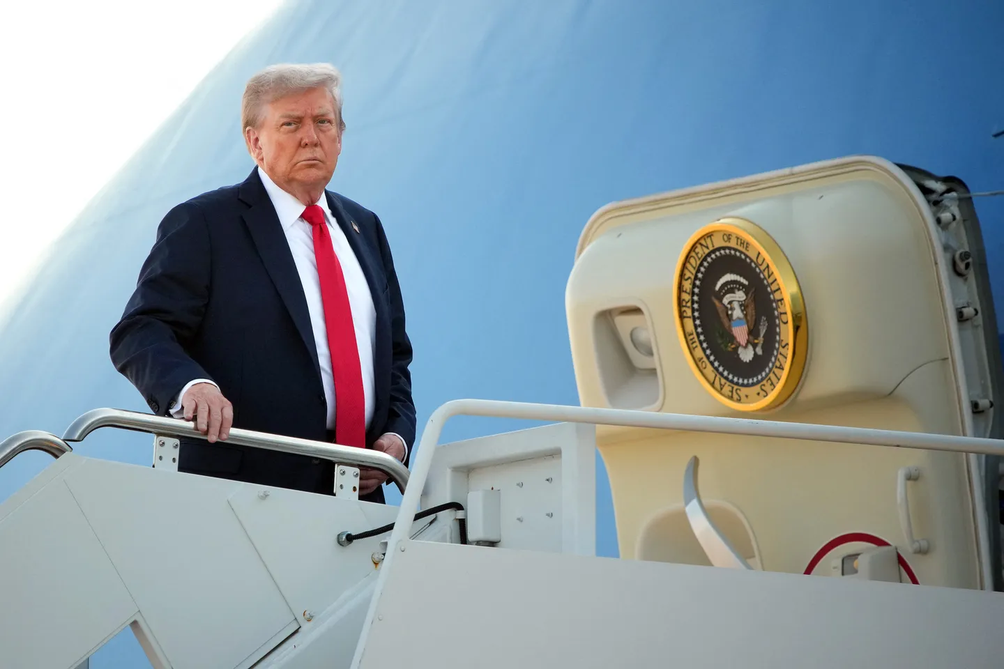 Trump: Do ta lë Ukrainën të vendos për shkëmbim të mundshëm territoresh me Rusinë