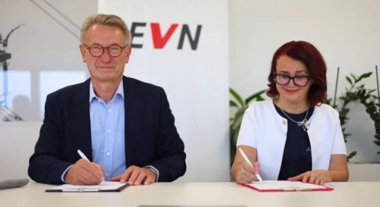 EVN Maqedoni dhe SOS Fshati i Fëmijëve zgjerojnë bashkëpunimin për të mbështetur të rinjtë