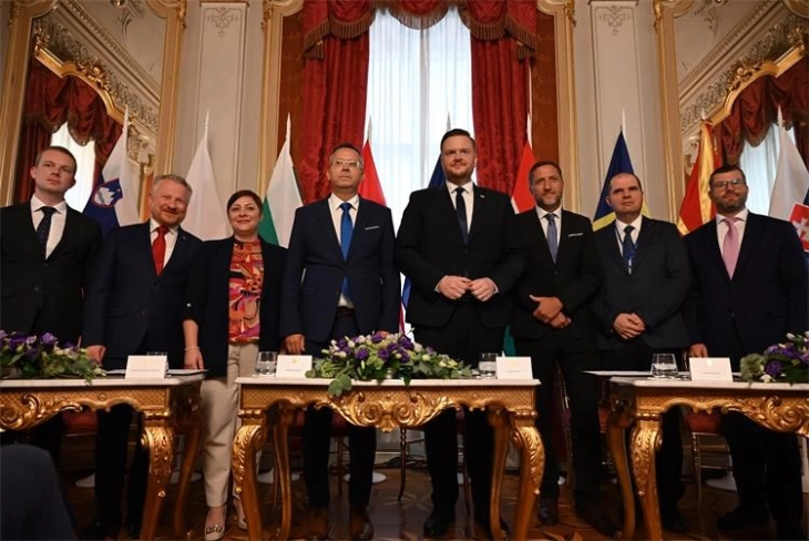 Dimitrieska-Koçoska në Zagreb, nënshkruhet memorandum për zhvillimin e tregjeve të kapitalit në Evropën Qendrore dhe Juglindore