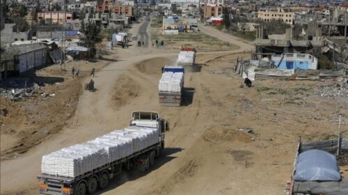 Qeveria e Gazës: Vetëm 95 kamionë me ndihma hynë dje në Rripin e Gazës