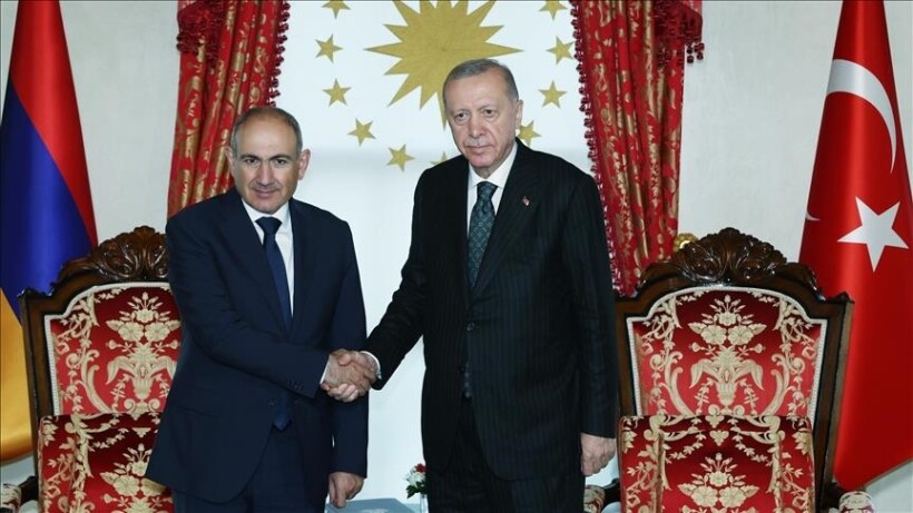 Erdoğan diskuton me kryeministrin armen Pashinyan për bisedimet e paqes Armeni-Azerbajxhan