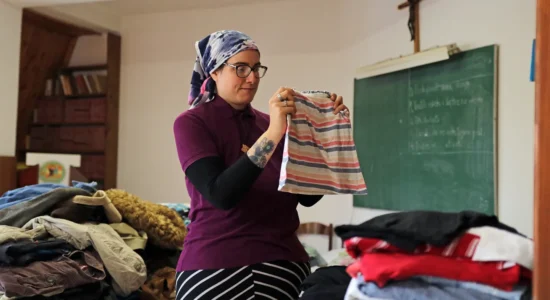 Banorët e Novi Sadit mbledhin ndihma për Gazën: Të paktën një fëmijë nesër të ketë çfarë të hajë