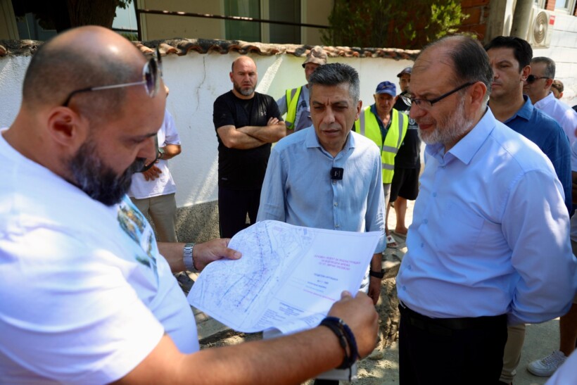Izet Mexhiti inspekton punimet për rrjetin e ri të ujësjellësit në Gazi Babë