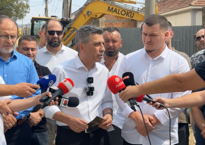 Mexhiti: Të tjerët po i ndërrojnë emrat, VLEN edhe para një viti ishte VLEN