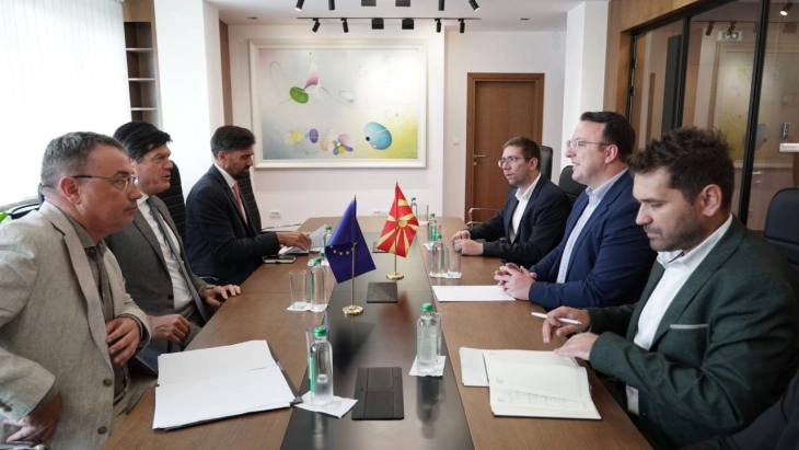 Nikollovski dhe Rokas biseduan për mundësitë për projekte të reja kapitale në shtet, mbështetur nga BE-ja