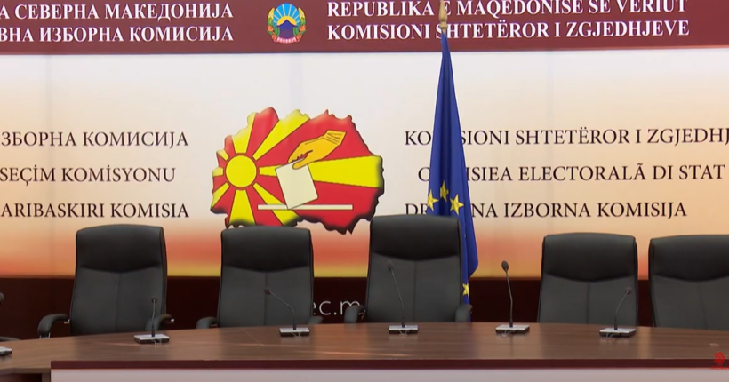 (VIDEO) Komunat shqiptare humbin shumë këshilltarë