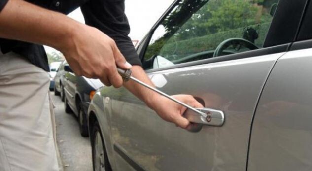 Ndalohet një person në Gostivar, dyshohet për vjedhje të veturës