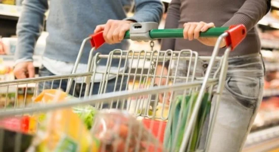 Shporta minimale sindikaliste për muajin gusht është 65.507 denarë
