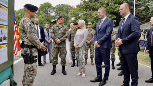 Mickoski: Kapacitetet e Ushtrisë po rriten, 29 automjete të reja të blinduara nga SHBA-ja