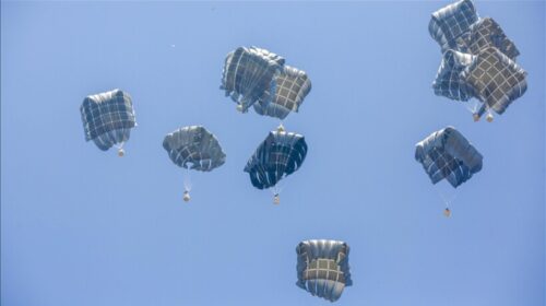 Spanja lëshon nga ajri 12 tonë ndihma humanitare në Gaza