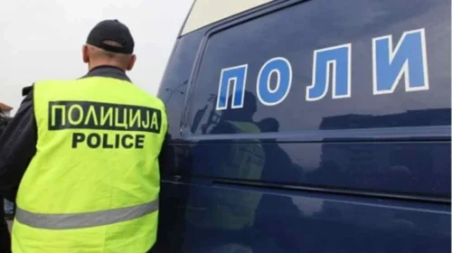 Kontrolli i brendshëm i MPB-së i verifikon sistemimin e nëpunësve të policisë gjatë bastisjes në Demir Hisar