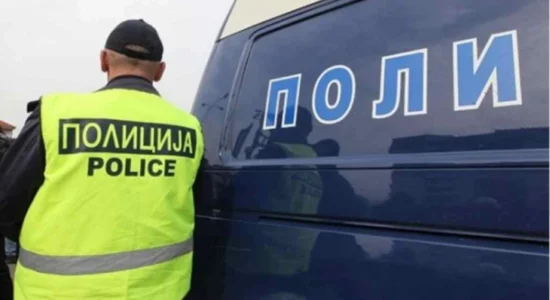 Kontrolli i brendshëm i MPB-së i verifikon sistemimin e nëpunësve të policisë gjatë bastisjes në Demir Hisar