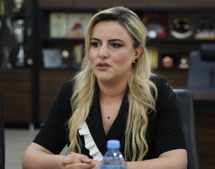 Zv/ministrja Shahini dënon thirrjet anti-shqiptare në Kumanovë: Sporti nuk është arenë urrejtjeje