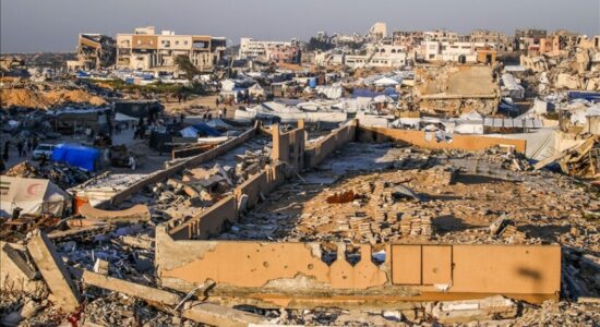 Ushtria izraelite e shpalli Gazën “zonë të rrezikshme lufte”