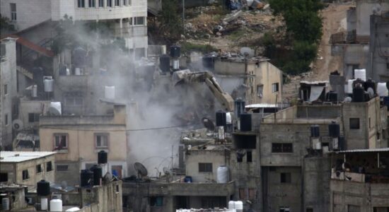 Izraeli vazhdon shkatërrimin në kampet e refugjatëve në Bregun Perëndimor, zhvendos me forcë palestinezët