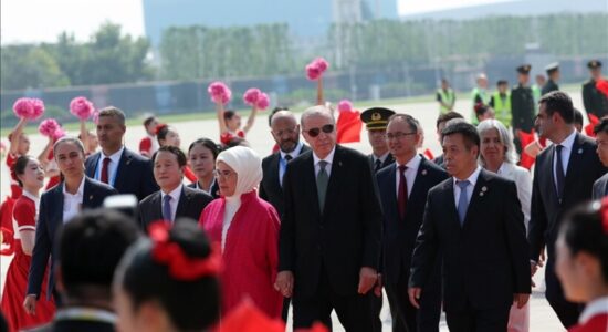 Presidenti Erdoğan mbërrin në Kinë për samitin e Organizatës së Bashkëpunimit të Shangait