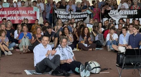 Diplomatë dhe nëpunës civilë holandezë protestojnë kundër luftës dhe urisë në Gaza