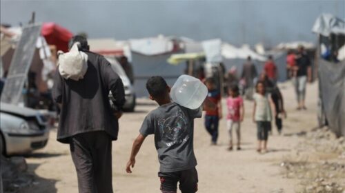 Izraeli shqyrton ndërprerjen e furnizimit me ujë për Gazën veriore për t’i shtyrë palestinezët në jug