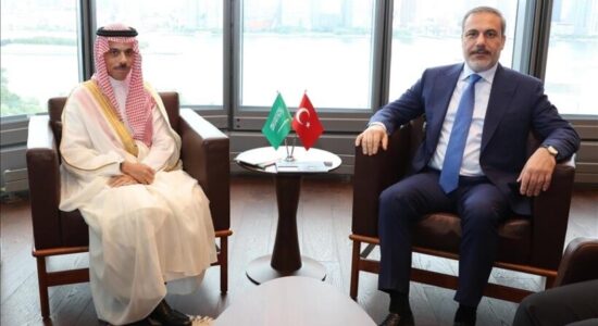 Shefat e diplomacisë turke dhe saudite diskutojnë për Sirinë dhe Gazën