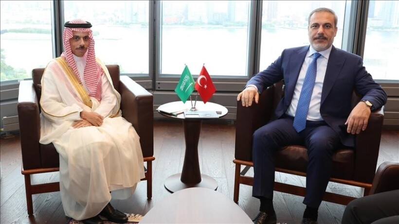 Shefat e diplomacisë turke dhe saudite diskutojnë për Sirinë dhe Gazën