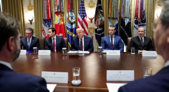 Mbledhja me anëtarët e kabinetit, Trump: Të vendoset dënimi me vdekje në Uashington