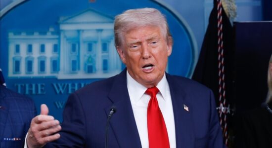 Trump sulmon George Sorosin: Të ndiqet penalisht për mbështetje të protestave të dhunshme