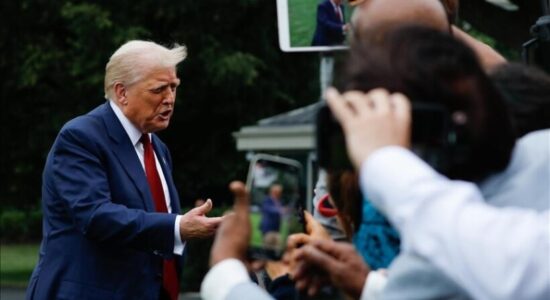 Trump thotë se 2 nëndetëse bërthamore amerikane janë “më afër” Rusisë