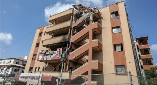 “Izraeli me vetëdije shënjestroi qendrën e gazetarëve në spitalin ‘Nasser’ të Gazës”