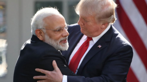 India pezullon planet për të blerë armë amerikane pas tarifave të Trumpit